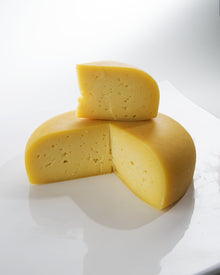 NIAGARA GOLD - UPPER CANADA CHEESE CO (Wheel 2KG)