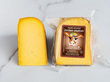 MAPLE SMOKED JORDAN STATION (2KG WHEEL) - UPPER CANADA CHEESE CO