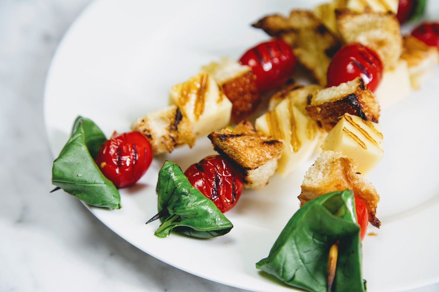 NIAGARA GOLD - UPPER CANADA CHEESE CO (Wheel 2KG)